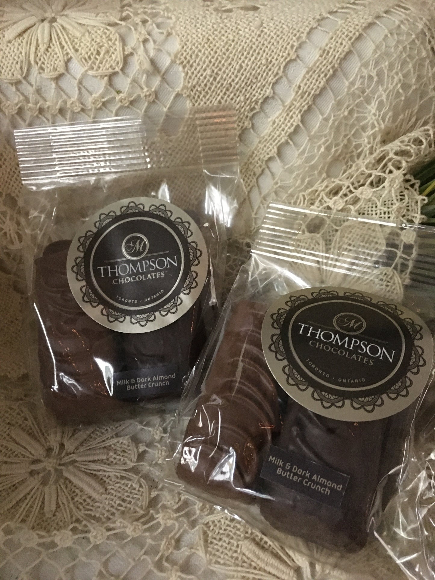 Almond Butter Crunch - milk and dark - 4 pieces