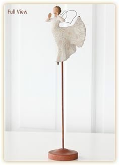 Willow Tree: Nativity Collection - Song of Joy - Flying Angel with embossed accents