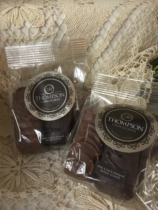 Almond Butter Crunch - milk and dark - 4 pieces