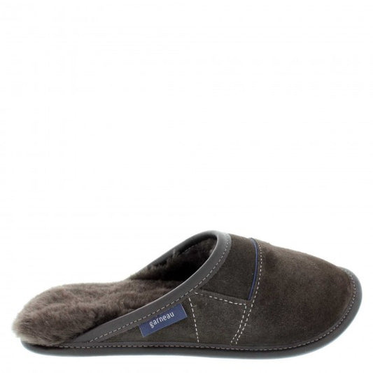 Mens Slip-on - 9/10  Brown / Brown Fur: Garneau Slippers